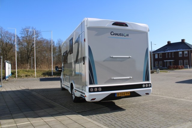 Autocaravana compacta de ocasi&oacute;n joven Chausson Exclusive Line 660 autom&aacute;tica 170 CV (85 foto: 8