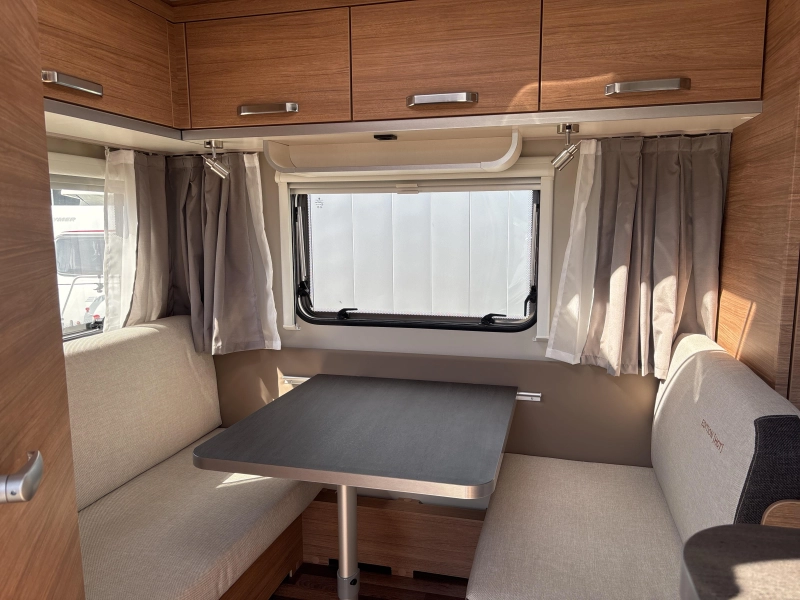 Weinsberg CaraOne Edition HOT 390 QD Mover Foto: 4