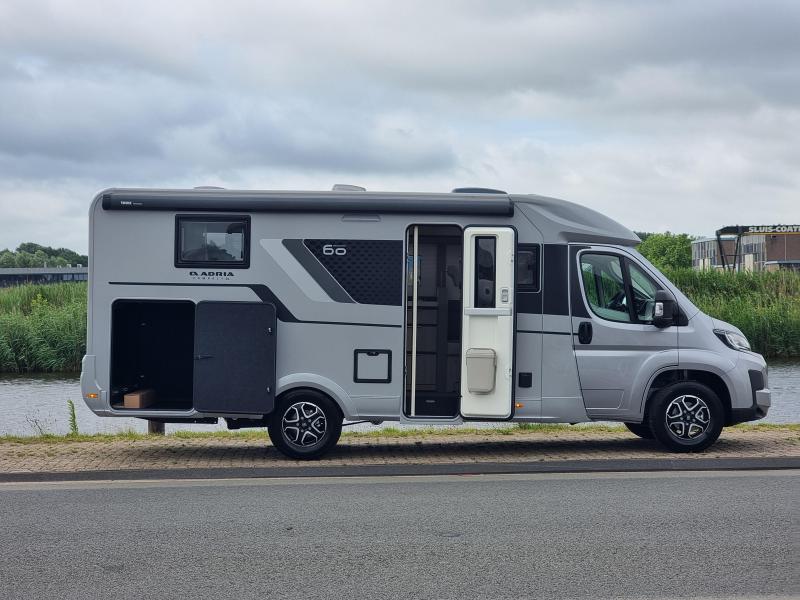 Adria Compact DL 60 Years Edition  foto: 2