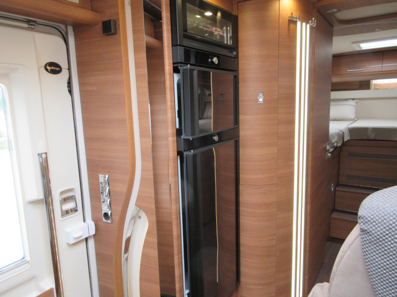 Carthago Chic C-Line I 4.9 LE AUTOMATIC DOUBLE FLOOR photo: 7