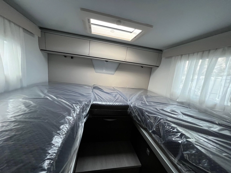 Adria Coral Supreme MB 670 DL LEDER/DAKAIRCONDITIONING  foto: 10