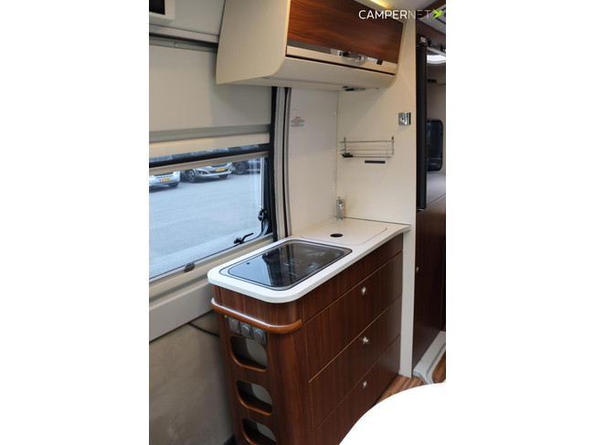 Adria TWIN 600 SPT Multijet 150pk | Omvormer | Luifel | Trekhaak | Bearlock | Fietsendrager | Dwarsbed | LED TV | Parkeersensoren acht foto: 11