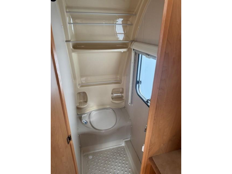 Caravelair Ambiance Style 420 mover toldo portabicicletas foto: 11