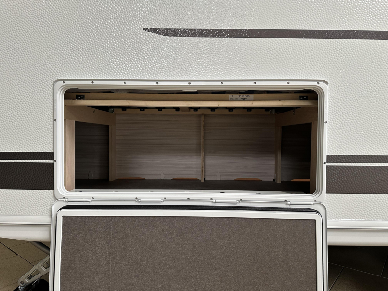 Dethleffs C'Joy 460 LE voortent | ex-verhuur  foto: 7