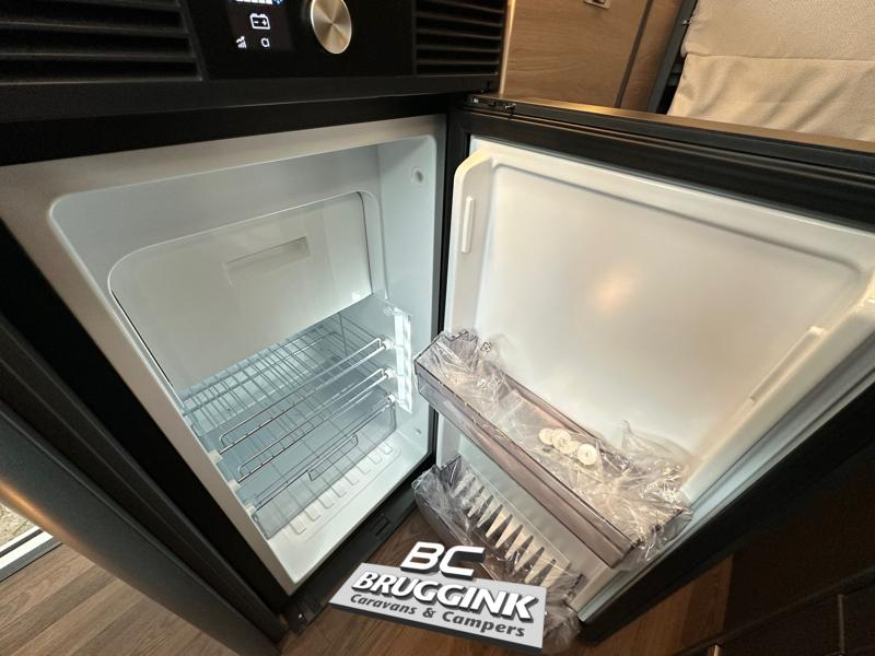 Knaus Boxlife 600 ME ENKEL BED 6MTR AUTOMAAT  foto: 7