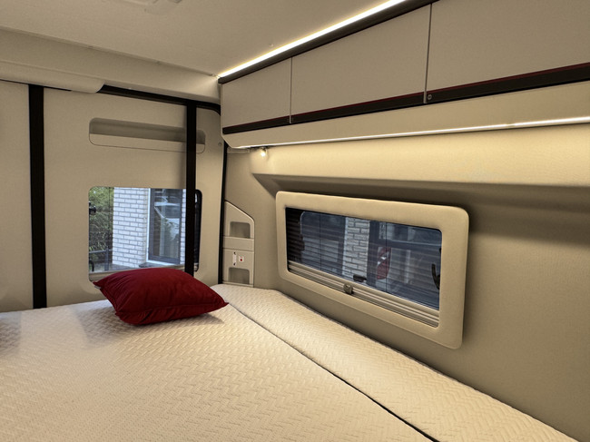 Adria Twin Sports 640 SGX Supreme 180 pk AUTOMAAT 9-Traps Euro6 Fiat Ducato Maxi 4250 kg **Lengtebedden in hoogte verstelbaar/Hefdak m foto: 22