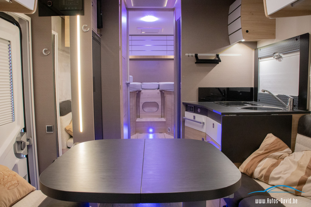 Challenger 337GA Graphite Edition VIP foto: 2