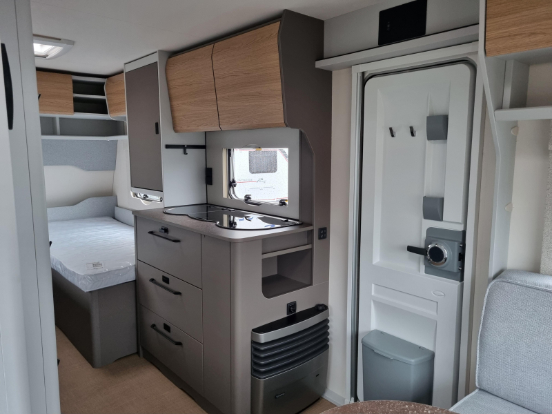 Bürstner B66 490 TL - Enkele bedden -  foto: 6