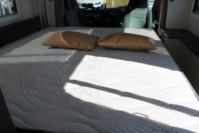 Nagenoeg nieuwe Exclusieve Line 660 Chausson AUTOMAAT dubbele toegangsdeur Artic pack (70  foto: 66