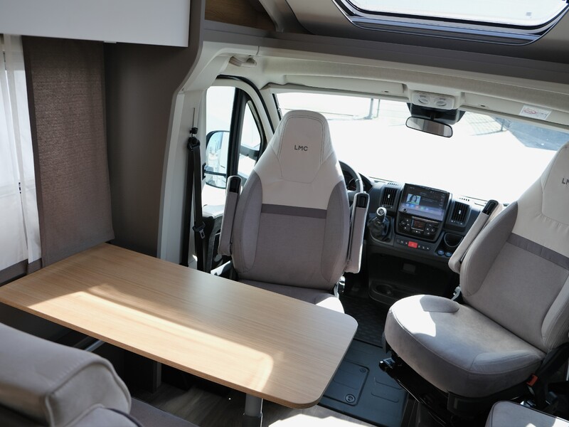 LMC Tourer T660 foto: 10
