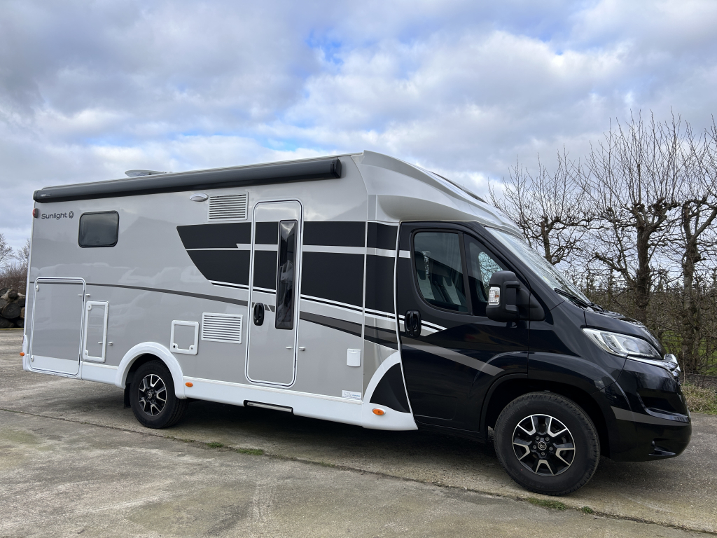 Aventura Sunlight T68