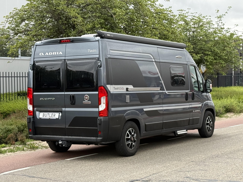 Adria Twin Supreme 600 SPB 2021 32.000KM AUT  foto: 2