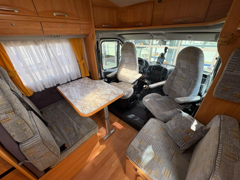 Adria Coral 660 SL Camas individuales, Aire acondicionado, 130CV foto: 10