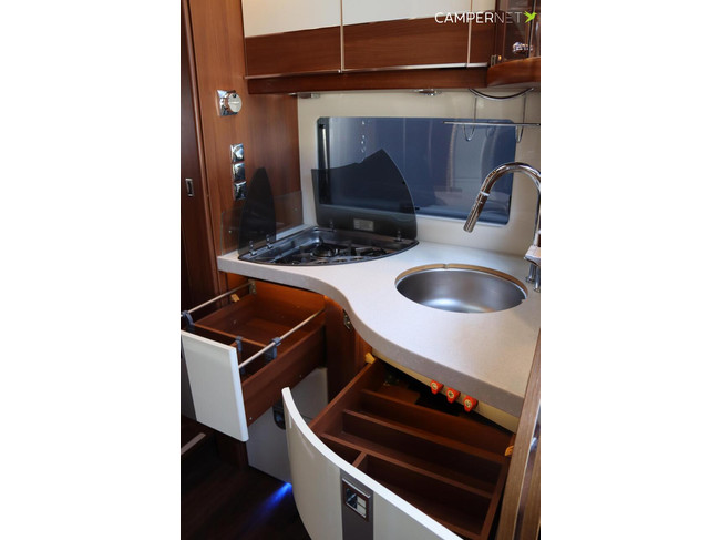 Carthago CHIC E-LINE I 51 YACHTING 180hp Automatic | Without pull-down bed | Alde heating | Single beds | Solar panels | Inverter | Double bo photo: 13