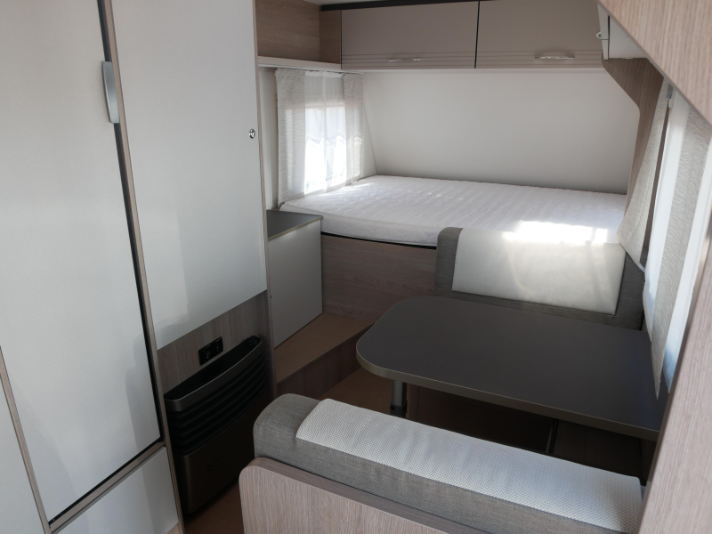 B&uuml;rstner Premio Life 425 TS Mover, Vorzelt Foto: 8