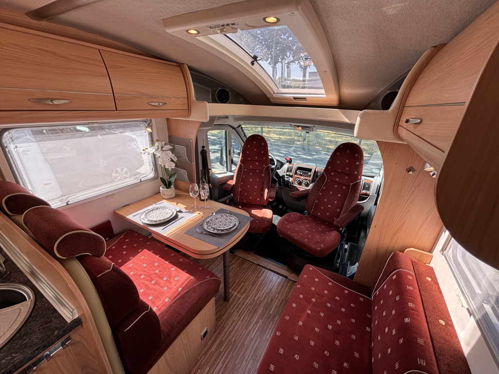 B&uuml;rstner Solano 695 T CAMA TRANSVERSAL CONTROL DE CRUCERO EURO4 AIRE ACONDICIONADO foto: 1