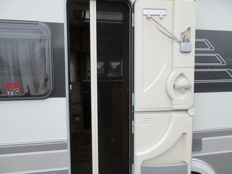Eriba Sporting Jive 465 MOVER TOLDO TIENDA PARCIAL foto: 16