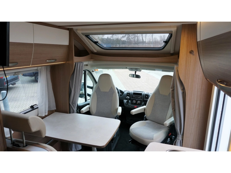 Carado T 337 Automatik / L&auml;ngsbetten Foto: 8
