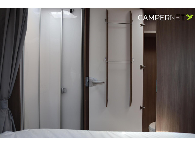 Carado T449T Edition26 165hp Automatic | Queen bed | Maxi Chassis | Awning | Bi-Xenon | Separate shower | New from stock photo: 20