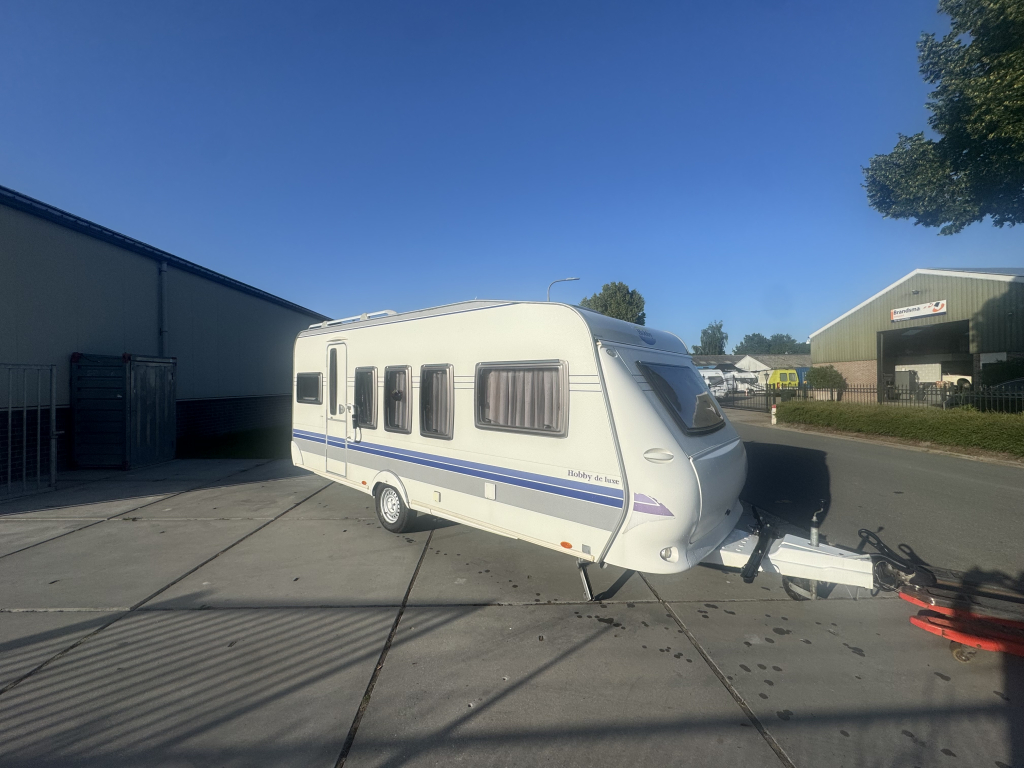 HOBBY 520 TM DE LUXE – BOUWJAAR 2008 – MOVER, NIEUWE VOORTENT 