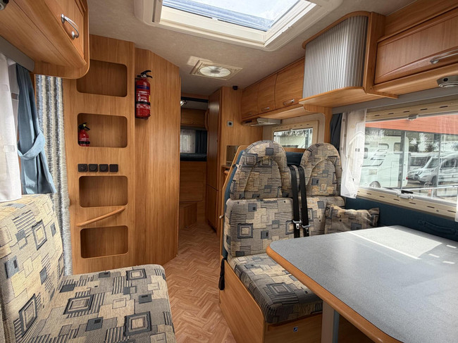 Adria Stargo 670SP MB 316Cdi Maxxfan Luifel Oven 1Ste Eigenaar foto: 11