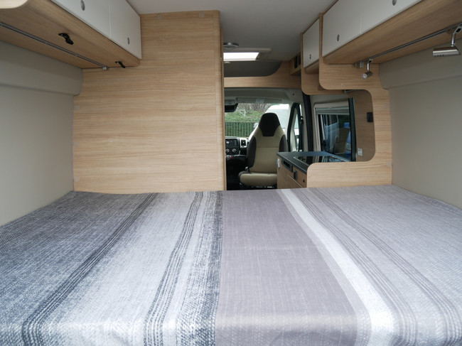 RoadCar (Pössl Groep) R540, Compacte 5.40 Meter Buscamper foto: 19
