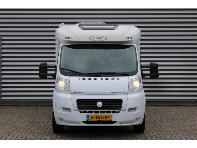LMC Breezer V 646 G Fiat 130PK Lengtebedden  foto: 19