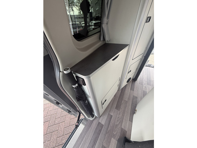 Ford Nugget plus techo alto Westfalia autom&aacute;tico 170 cv 4 plazas aire acondicionado c&aacute;mara control de crucero llantas de aleaci&oacute;n gancho de remolque desmontable pdc d/t foto: 19