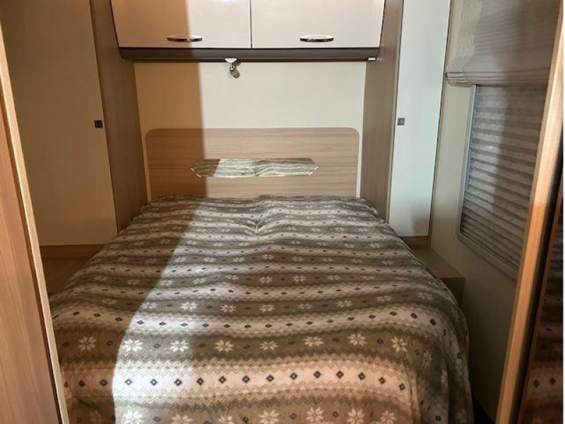 Bürstner Lyseo 734 QUEENSBED+HEFBED 4-PERS  foto: 6