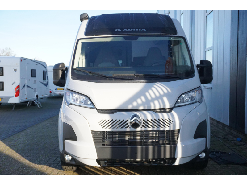 Adria Twin 600 SLB Spring Edition, Automaat  foto: 1