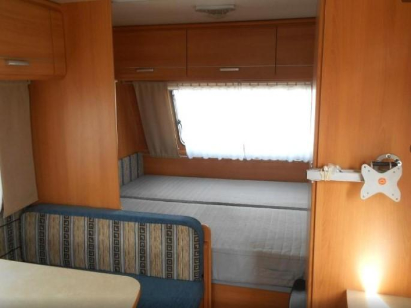 Caravelair Antares 465 Querbett / Markise. Foto: 8