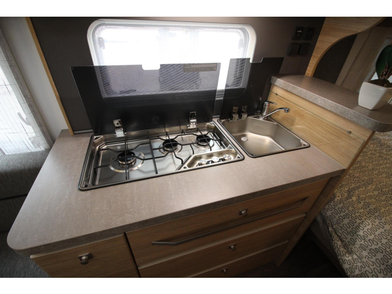 Fendt Bianco Activ 445 SFB Voordeel-pakket € 2.250,-  foto: 13