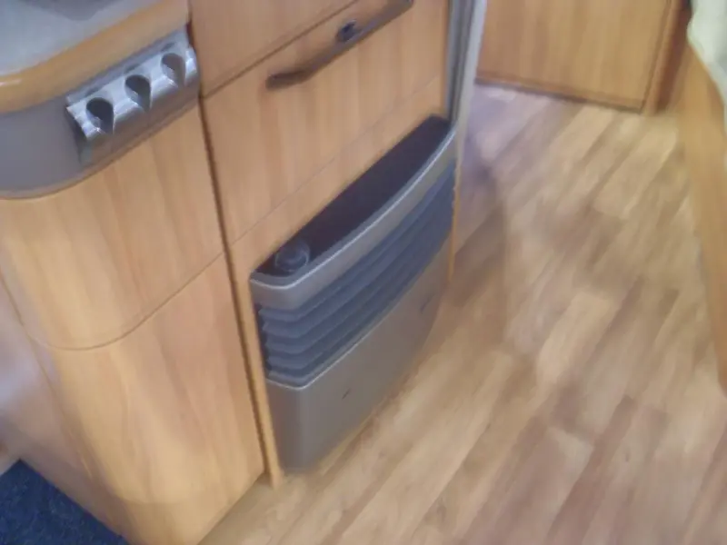 Eriba Nova Winner Edition 465 GL met Mover  foto: 5