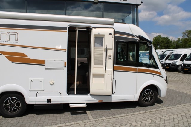Robuuste AUTOMAAT 180 pk Malibu I 490 LE by Carthago hef-en enkele lengte bedden (124  foto: 12