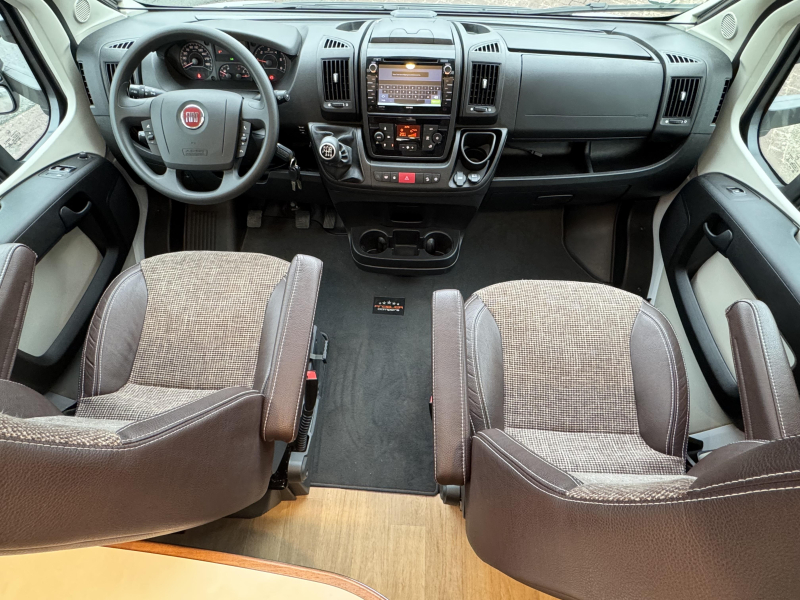 LMC Cruiser Passion 663 G CAMAS LARGAS- 7 METROS foto: 8