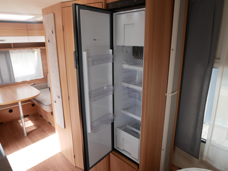 LMC Style 450 D Incl. Mover en luifel  foto: 11