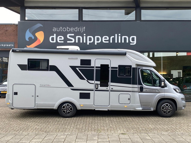 Adria Coral Supreme 670 DC QUEENSBED E&P LEVELSYSTEEM foto: 1