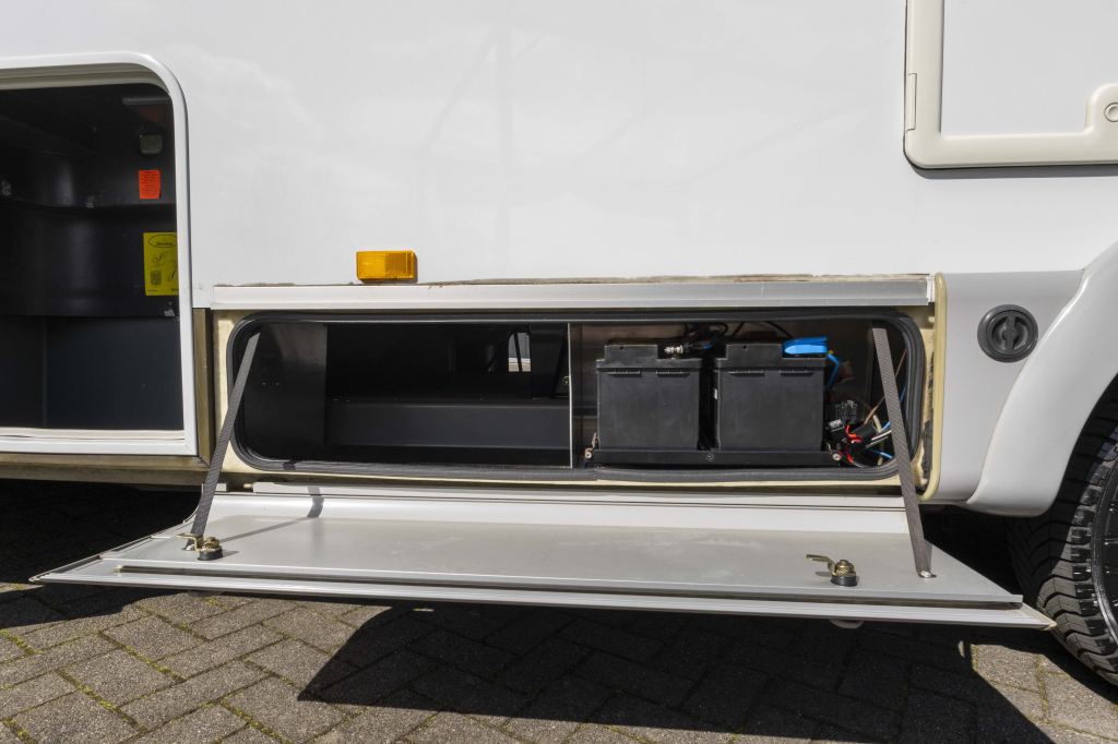 KNAUS Sun Liner 655 LG photo: 32
