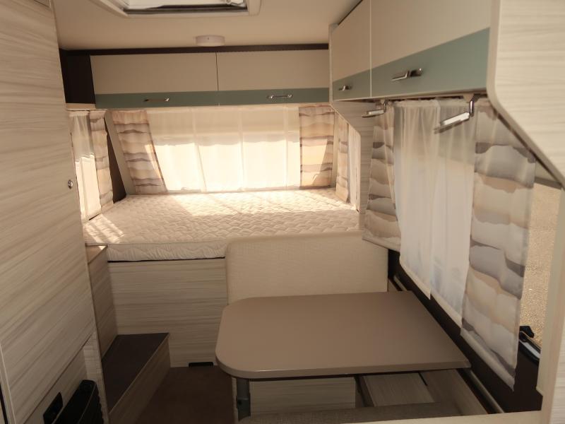 Dethleffs C'Joy 420 QSH MET VENTURA VOORTENT  foto: 10