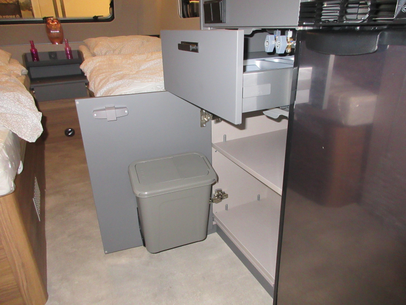 Eriba Feeling 470 COMPACT CAMAS INDIVIDUALES!! foto: 10