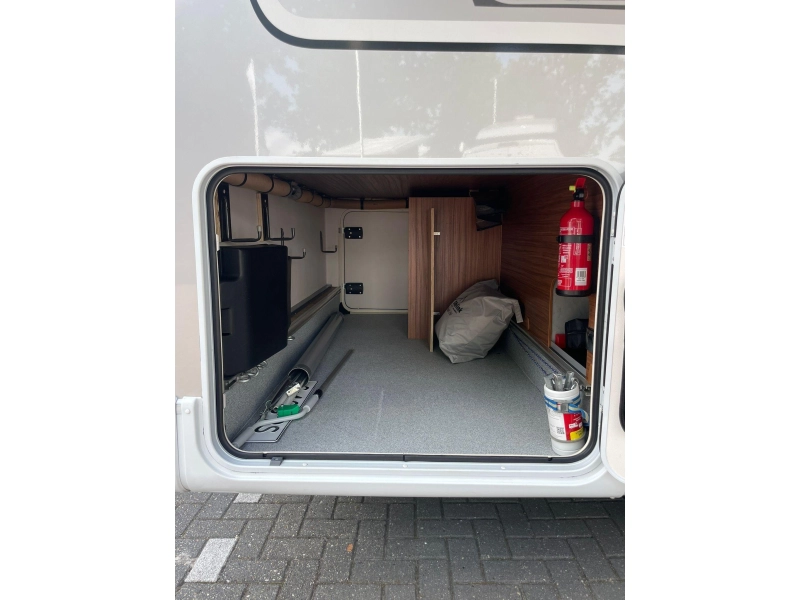 Dethleffs Diplomat Queensbed 52000 km 2017  foto: 8