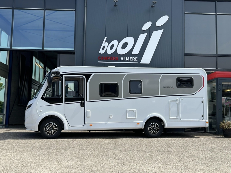 Dethleffs Globebus I 6 Compact Integrated Camper photo: 5