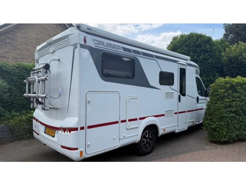 LMC Cruiser V 646 photo: 40