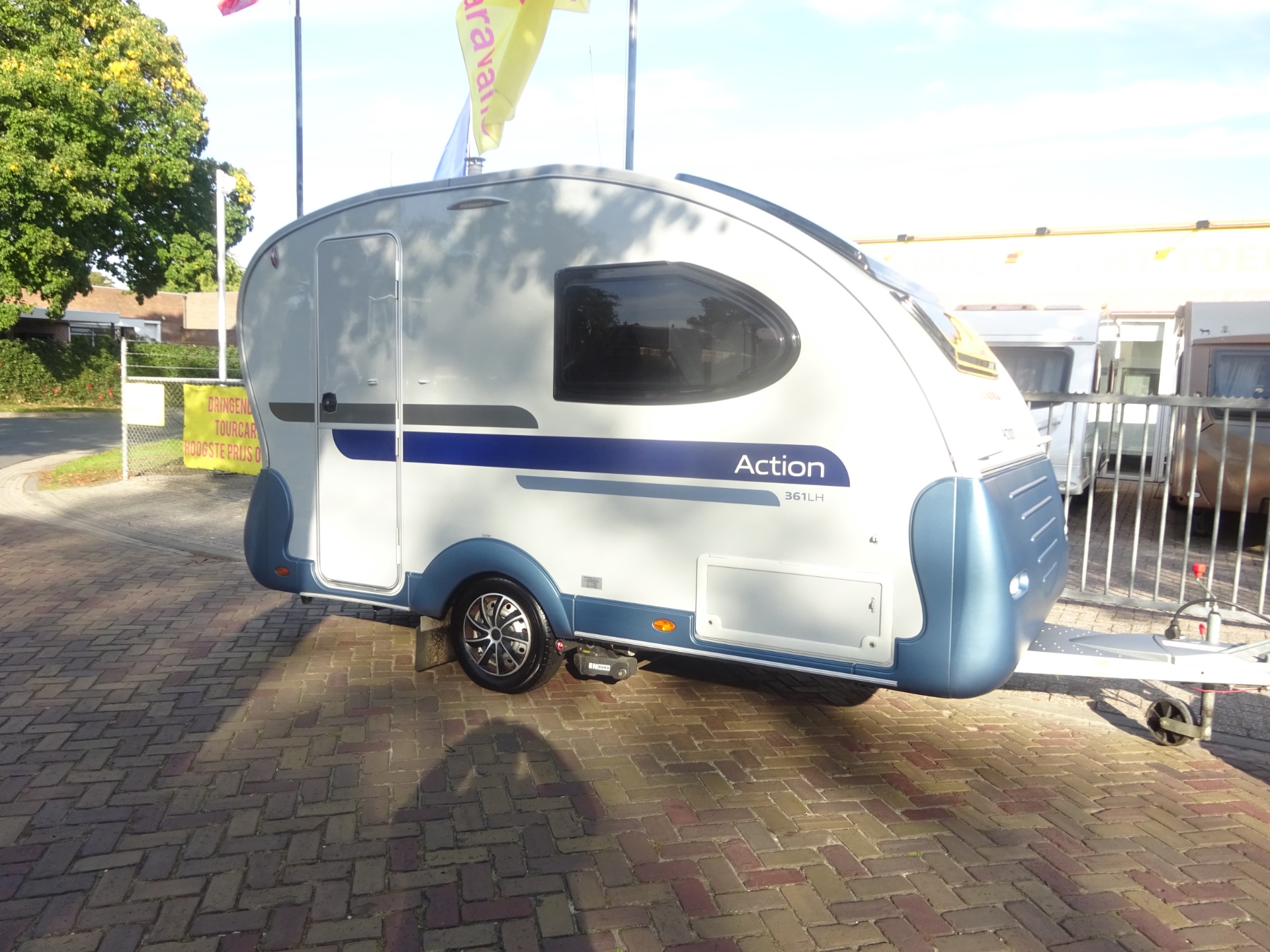 Adria Action GERESERVEERD foto: 1