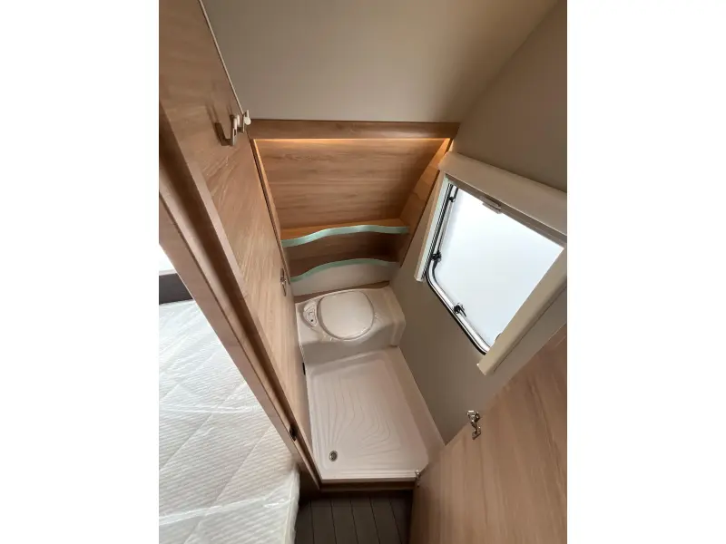 Knaus Sudwind Black Selection 500 FU FRANS BED-VLOERVERW  foto: 15