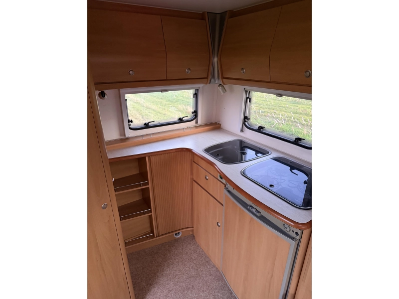 Avento Avance Esclusivo 395 TLH  foto: 15