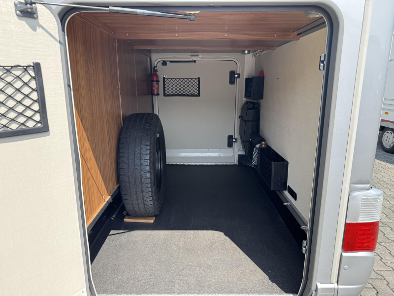 Hymer Tramp SL 588 - Automaat -  foto: 22