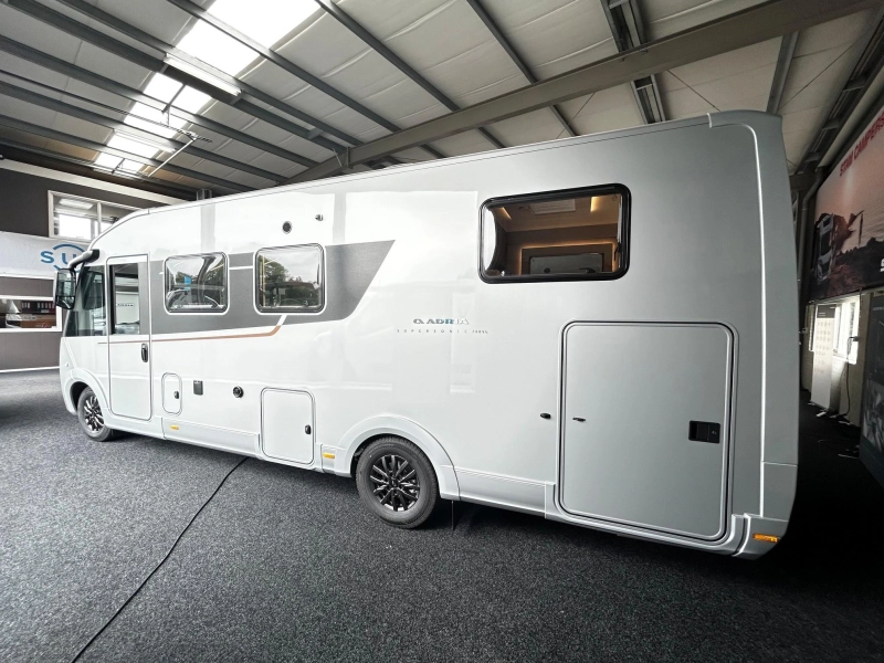 Adria Supersonic 780 SL 360 Grad Kamera, Luxussitze Foto: 18