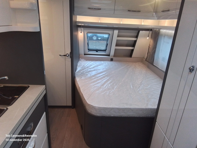 Hobby Excellent 560 CFE Modelo 2026 Gran Asiento en C foto: 11