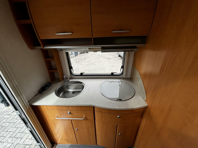 Eriba hymer living MOVER VOORTENT NETTE STAAT foto: 18